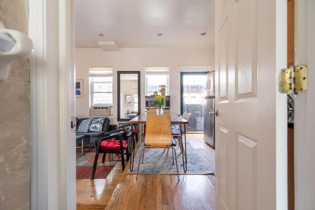East Village Townhouse Pangsapuri New York